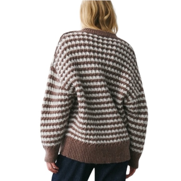 ZARA Brown and White Striped Oversized Slouchy Cozy Crewneck Knit Sweater Large - Picture 6 of 15
